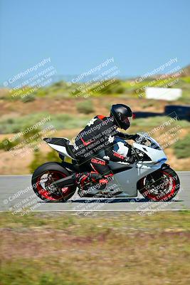 media/Apr-21-2024-TrackXperience (Sun) [[1a8d4e68db]]/Level 2/Session 1 (Turn 2)/